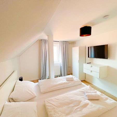 Contactless Self-Check-In - Stayhere Central City Suite 20 Грац Экстерьер фото