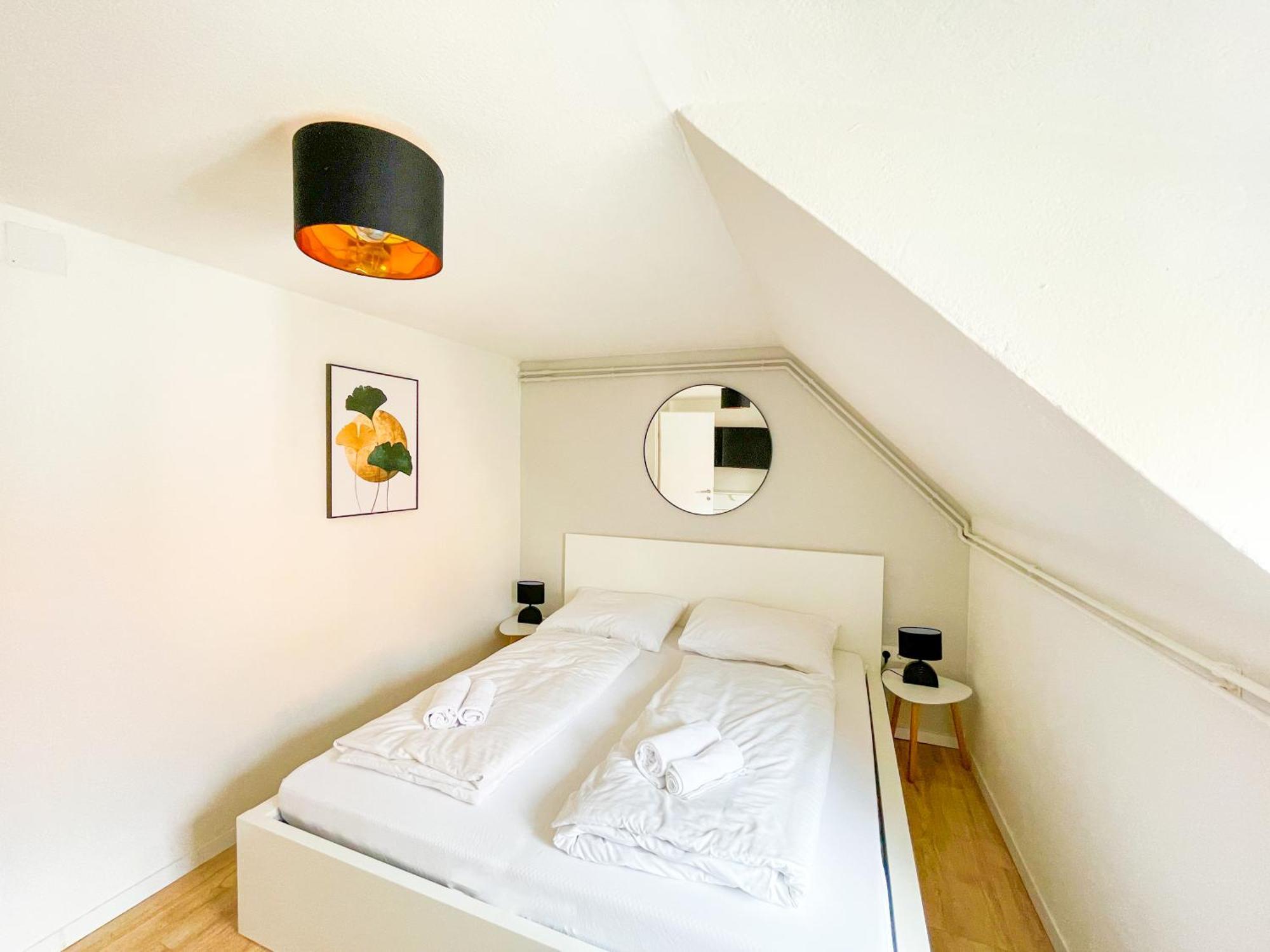 Contactless Self-Check-In - Stayhere Central City Suite 20 Грац Экстерьер фото