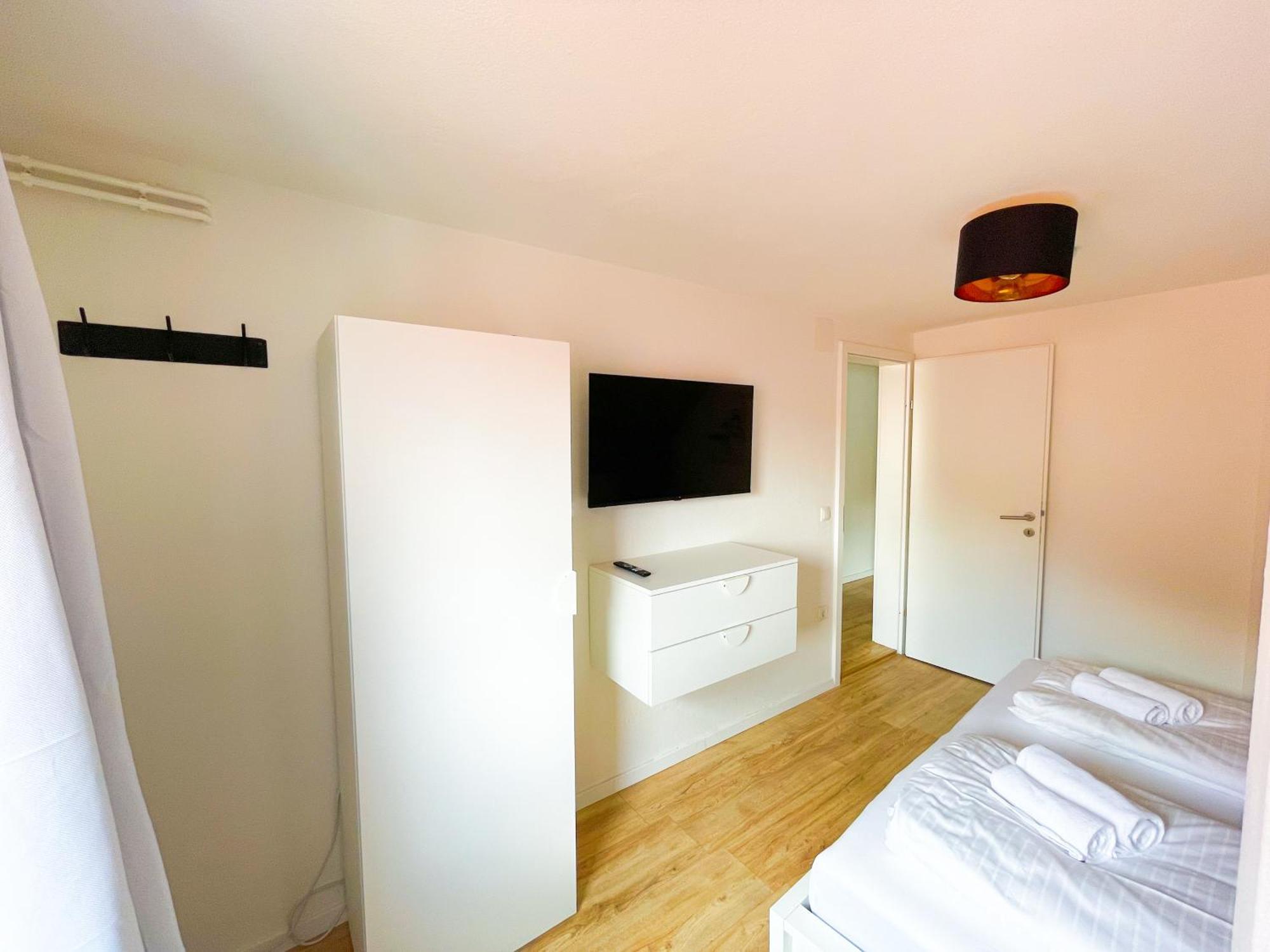 Contactless Self-Check-In - Stayhere Central City Suite 20 Грац Экстерьер фото